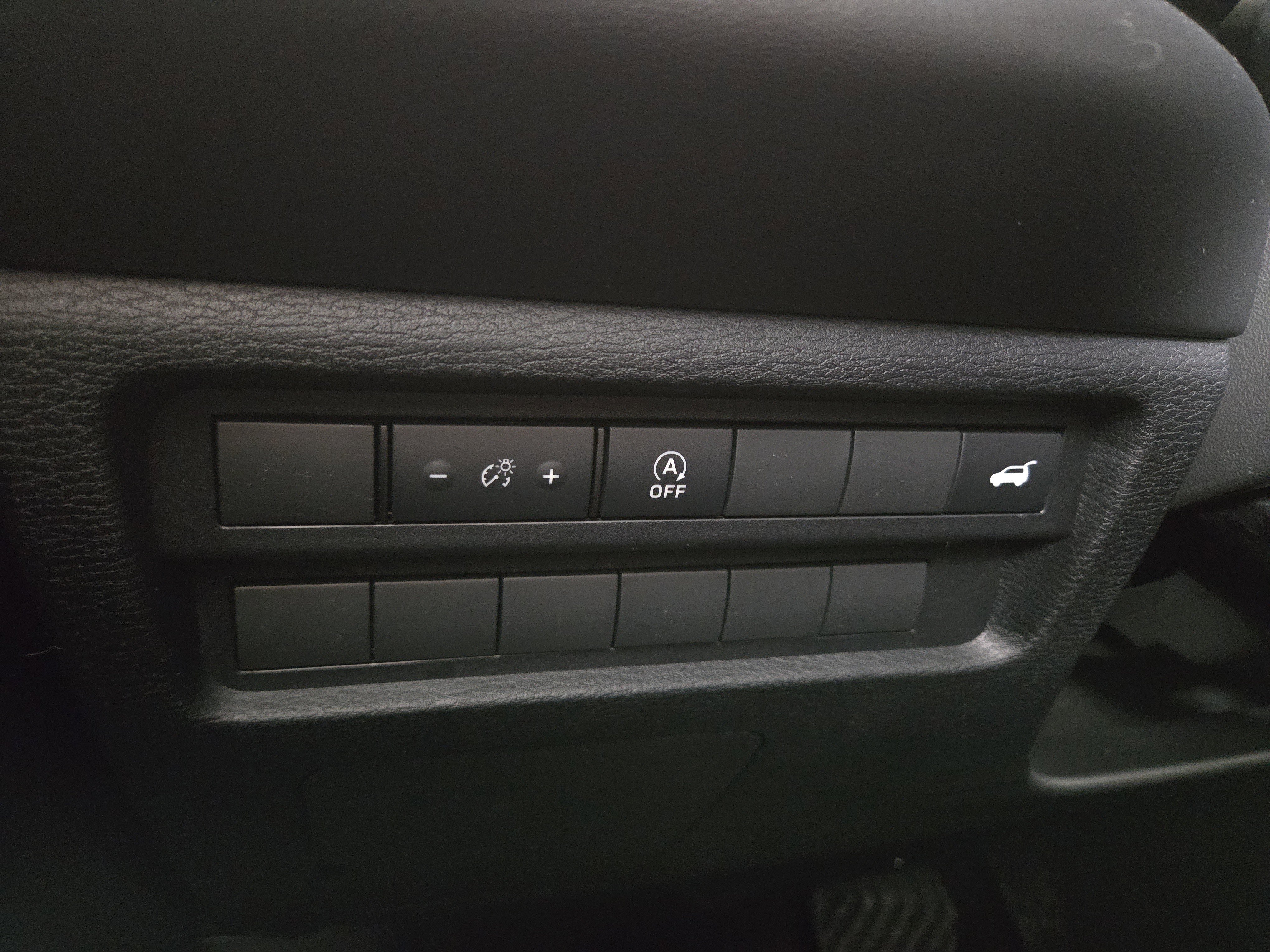 New 2026 Mitsubishi Outlander SE image 25