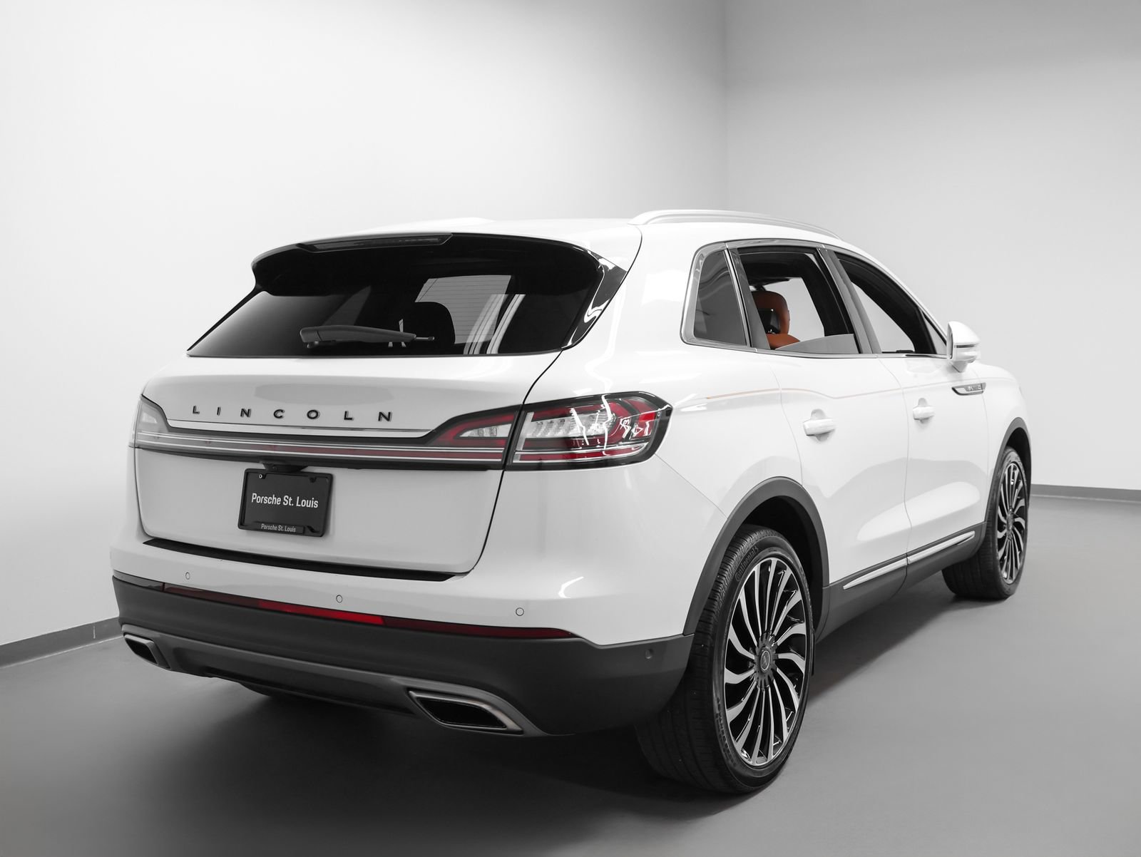 Used 2023 Lincoln Nautilus Black Label AWD/4WD image 11