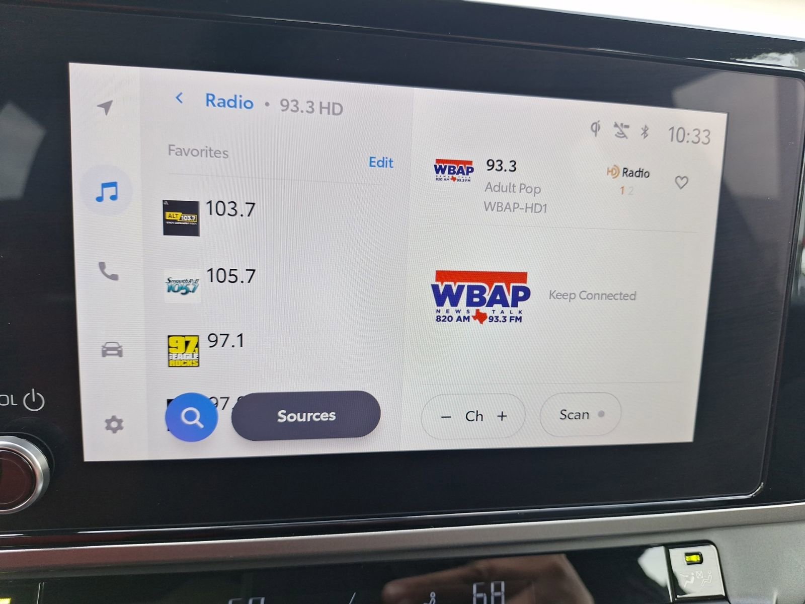 Used 2025 Toyota Camry SE FWD image 24