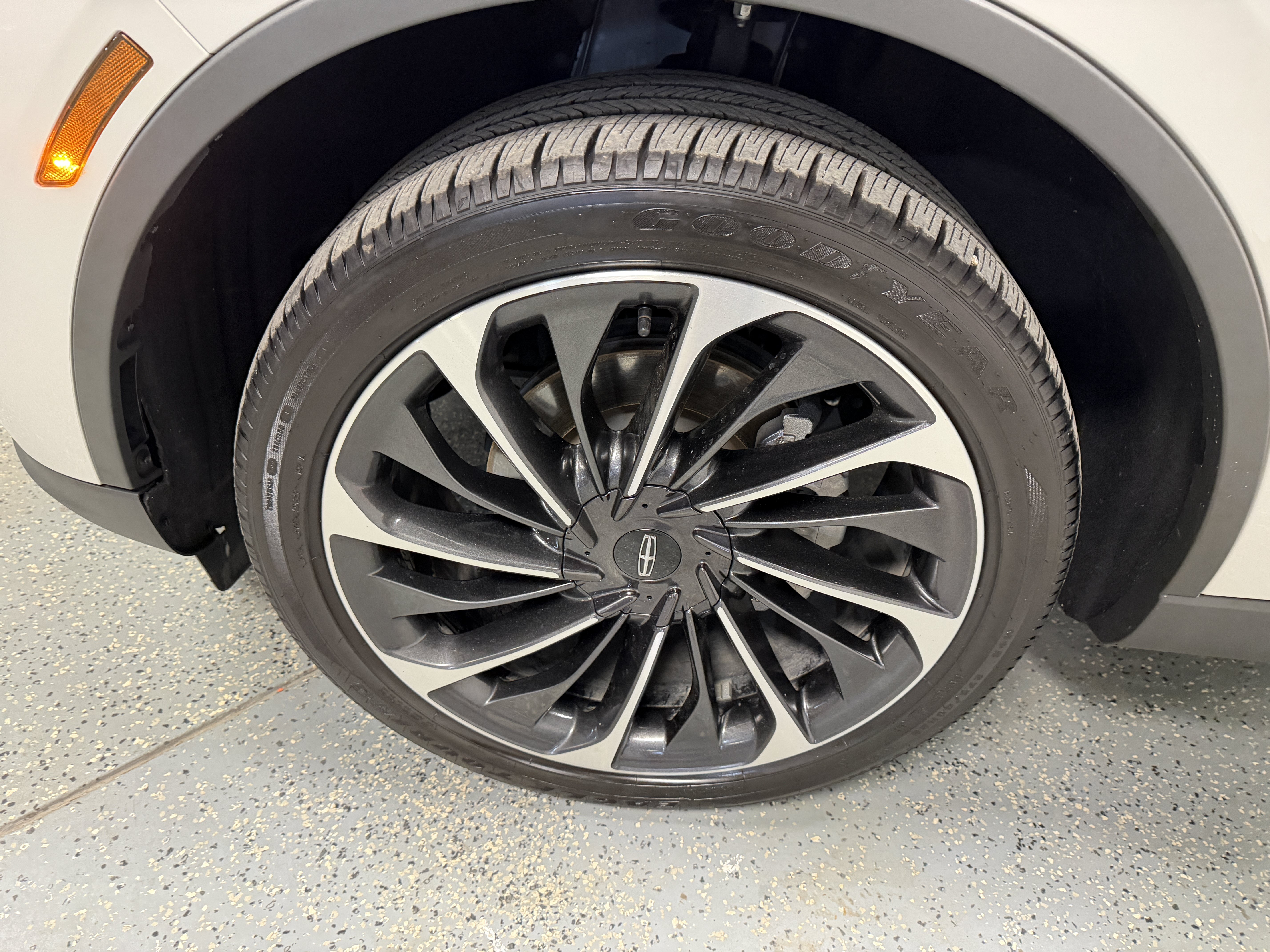 Used 2025 Lincoln Aviator Reserve w/ Illumination Package AWD/4WD image 32