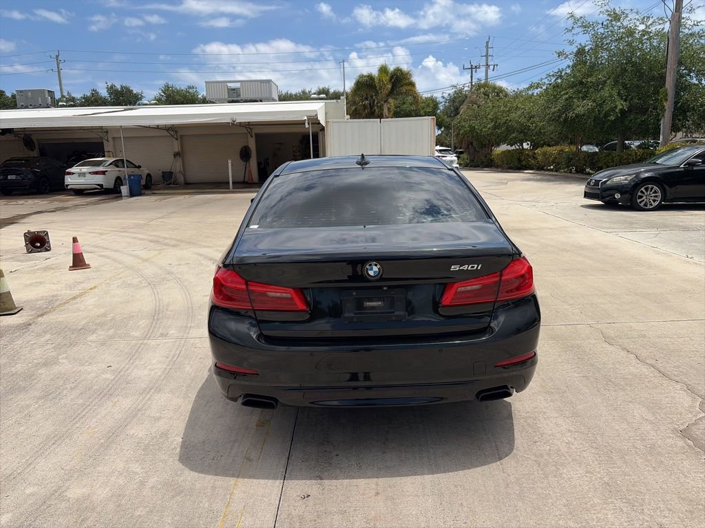 Used 2018 BMW 540i RWD image 4
