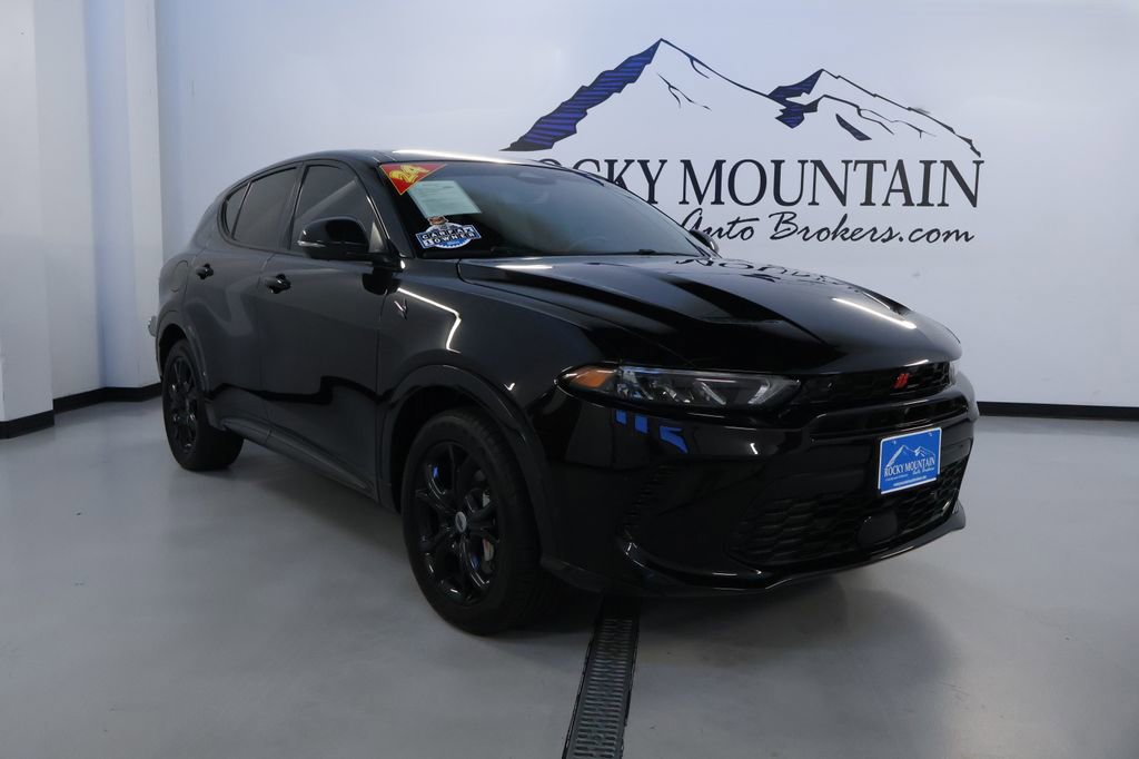 Used 2024 Dodge Hornet R/T Plus w/ Tech Pack Plus w/o Parking image 1