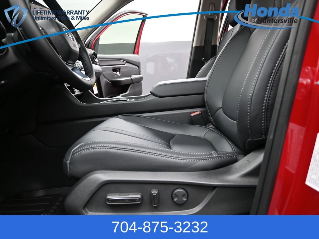 New 2026 Honda Pilot Touring image 14