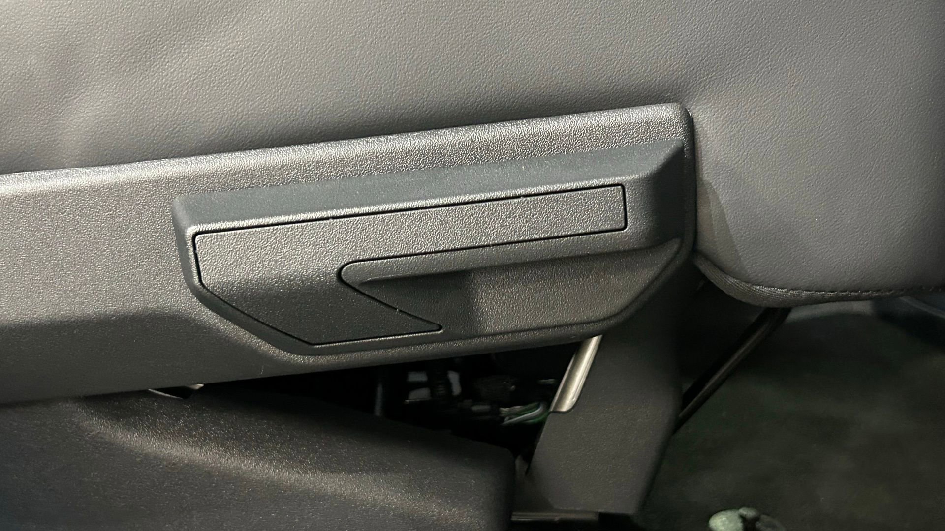 New 2026 Lincoln Navigator Premiere AWD/4WD image 69