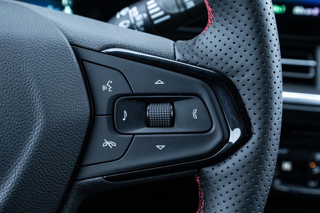 New 2026 Chevrolet Trax RS image 18