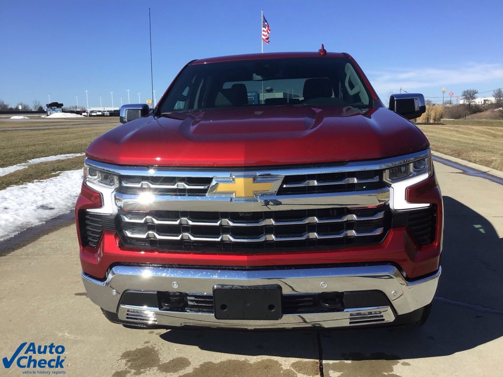 Used 2025 Chevrolet Silverado 1500 LTZ image 10