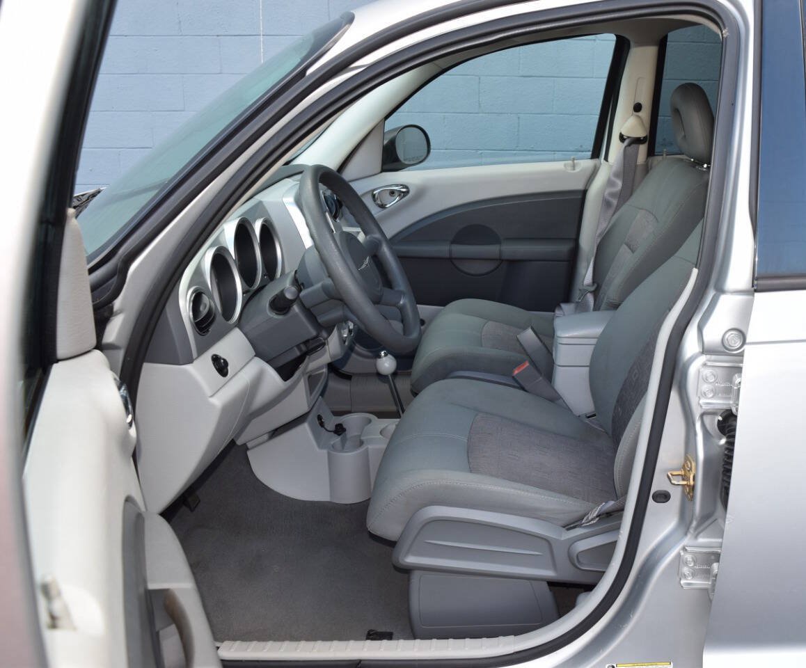 Used 2006 Chrysler PT Cruiser Touring FWD image 19