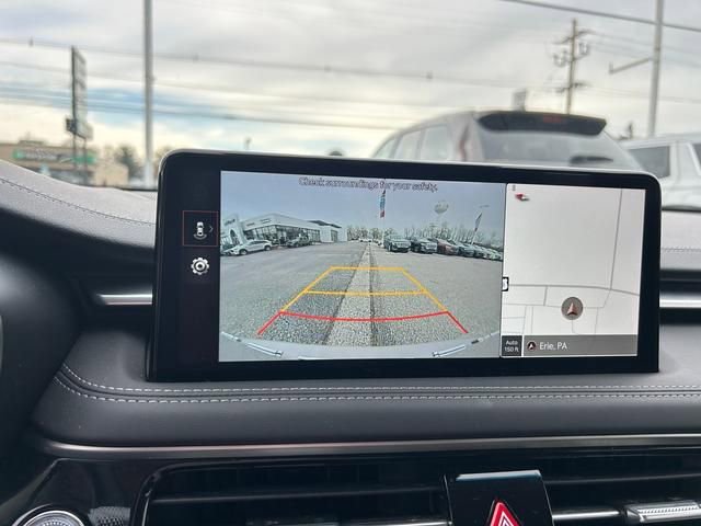 Used 2024 Genesis G70 2.5T image 18