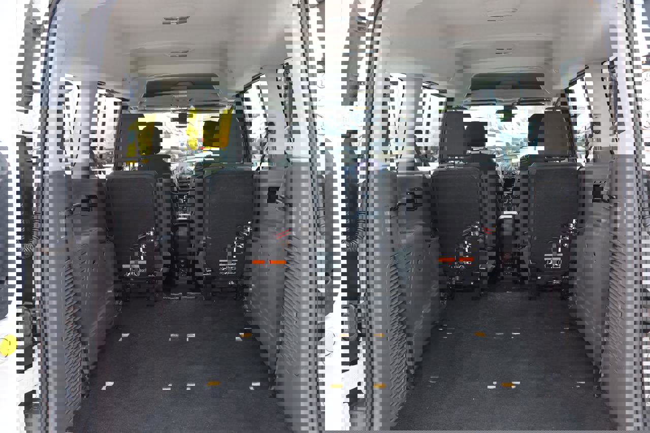 Used 2019 Ford Transit Connect XL image 10