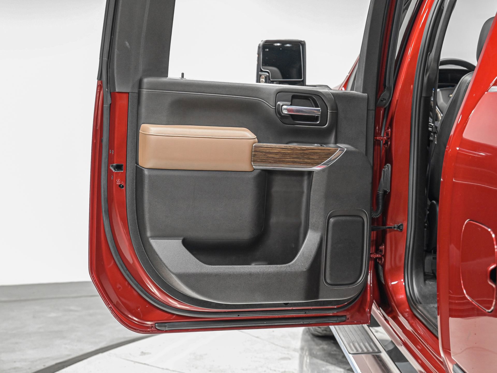 Used 2022 Chevrolet Silverado 2500 High Country w/ Safety Package II image 25