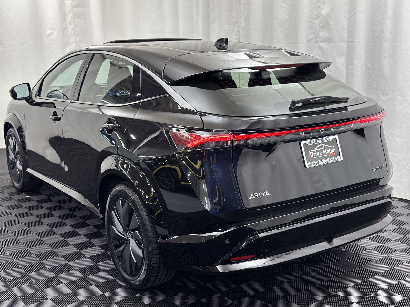 Used 2023 Nissan Ariya FWD image 8