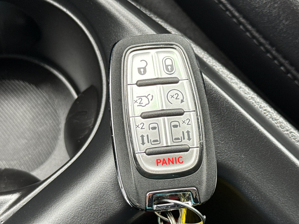 New 2026 Chrysler Pacifica Select FWD image 37