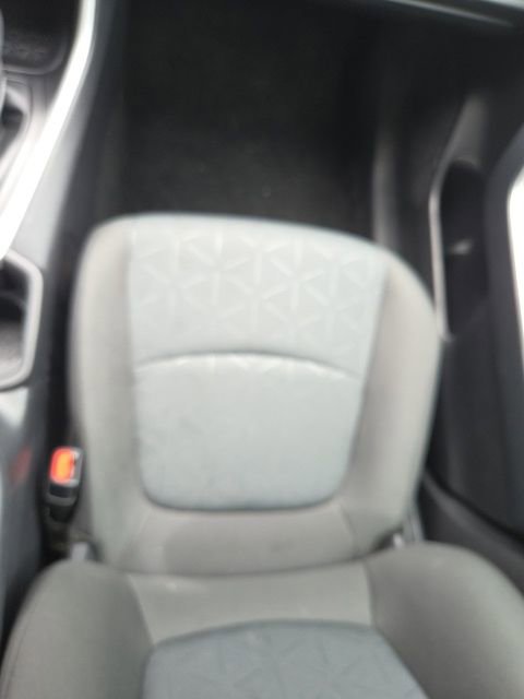 Used 2025 Toyota RAV4 XLE AWD/4WD image 19