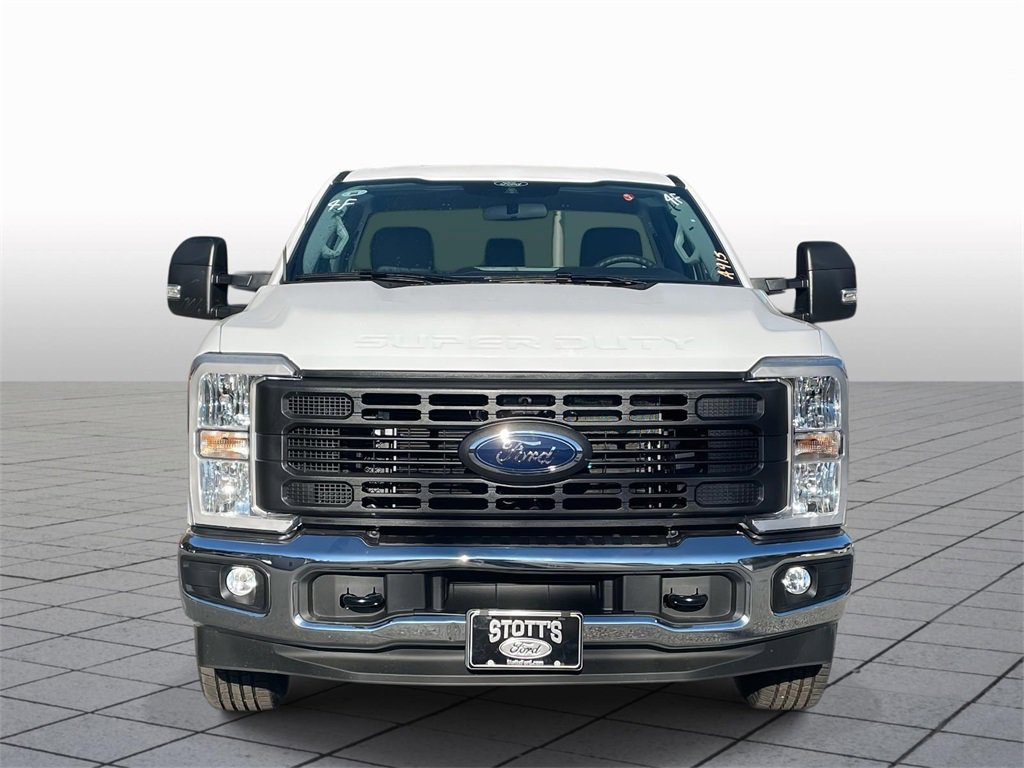 New 2026 Ford F250 XL image 3