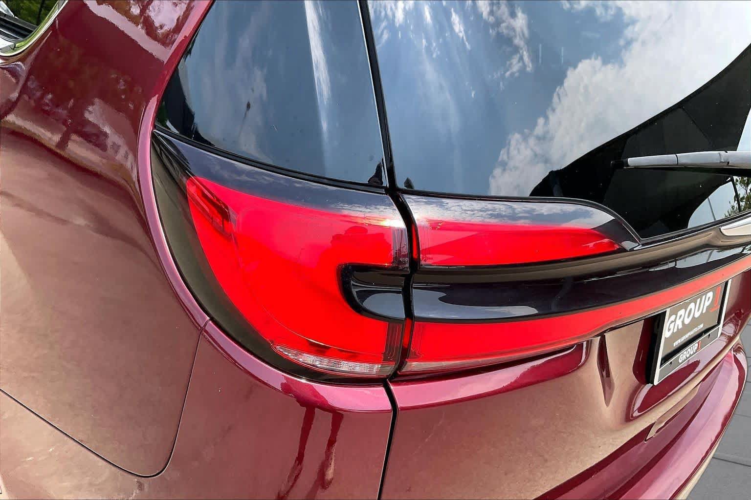 Used 2022 Chrysler Pacifica Touring-L FWD image 28