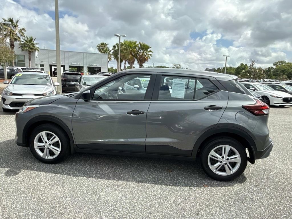 Certified 2025 Nissan Kicks Play S FWD image 7