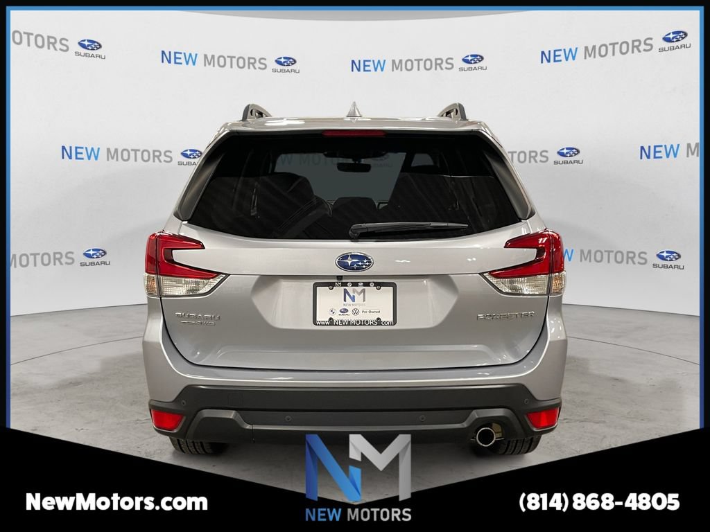 Used 2023 Subaru Forester Limited AWD/4WD image 4