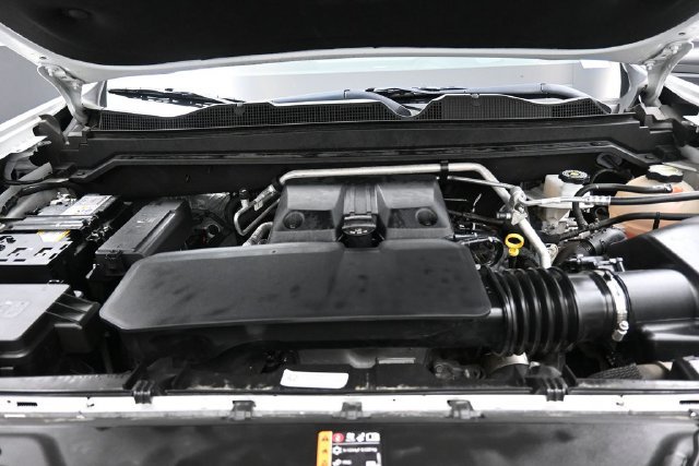 Used 2024 Chevrolet Colorado Z71 w/ Z71 Convenience Package 2 AWD/4WD image 35