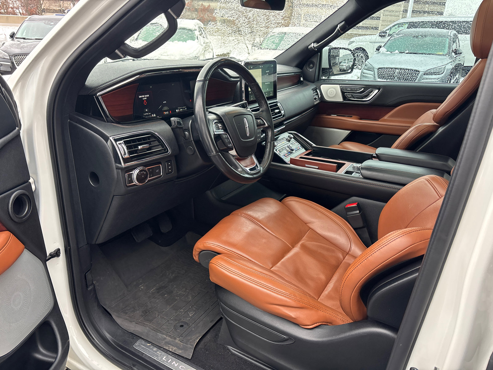 Used 2021 Lincoln Navigator L Reserve image 24