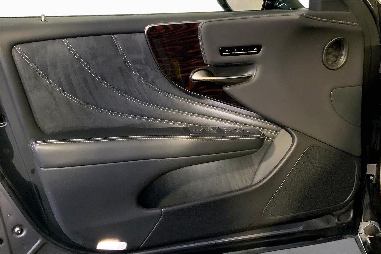 Certified 2023 Lexus LS 500 AWD w/ Interior Upgrade Package image 22