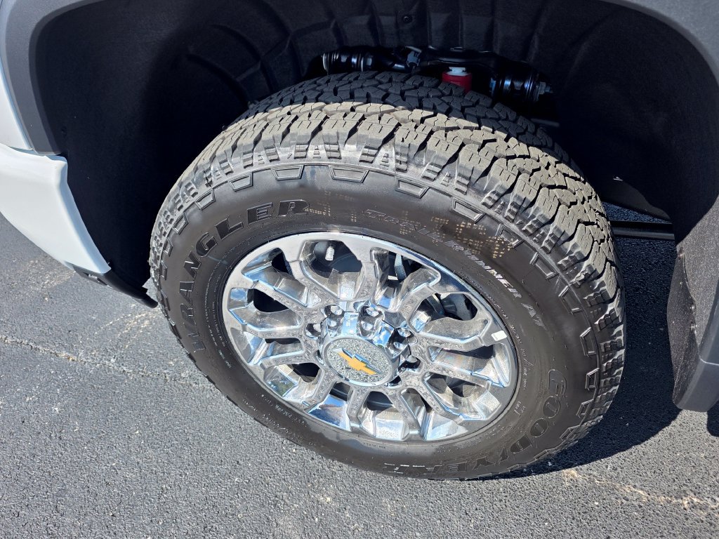 New 2026 Chevrolet Silverado 2500 LTZ w/ Z71 Chrome Sport Edition AWD/4WD image 10