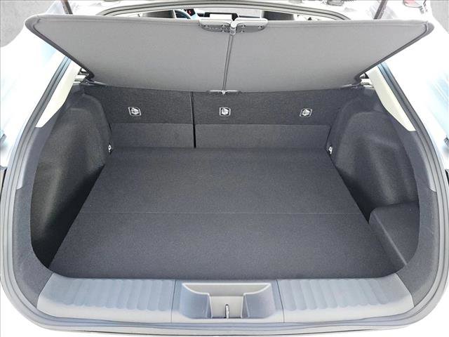 Used 2025 Toyota Prius XLE image 6