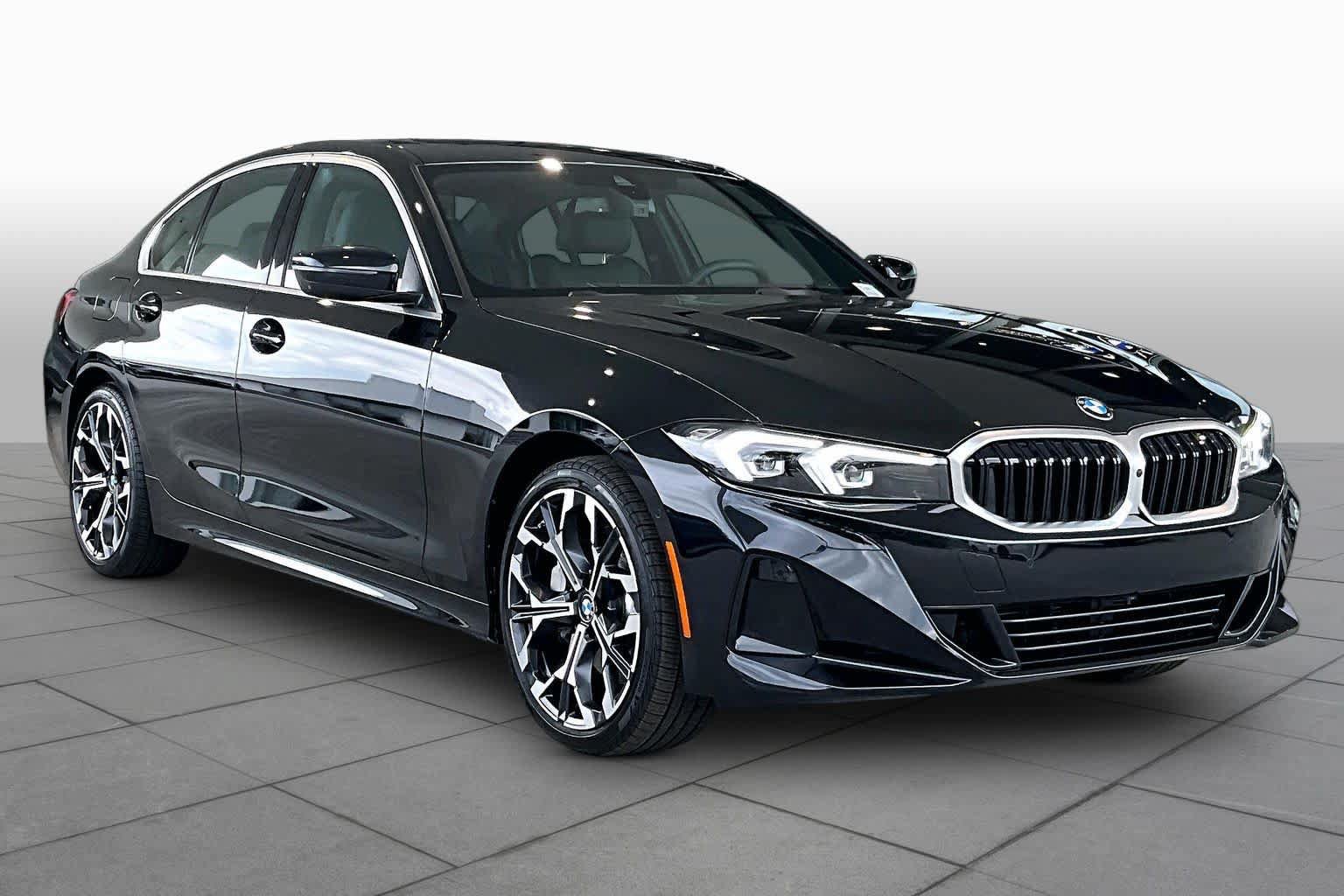 Used 2026 BMW 330i Sedan RWD image 2