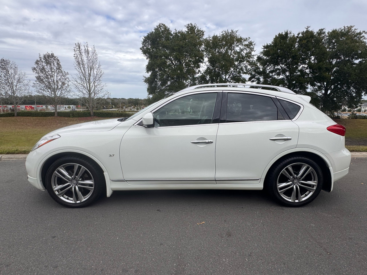 Used 2015 INFINITI QX50 AWD image 7