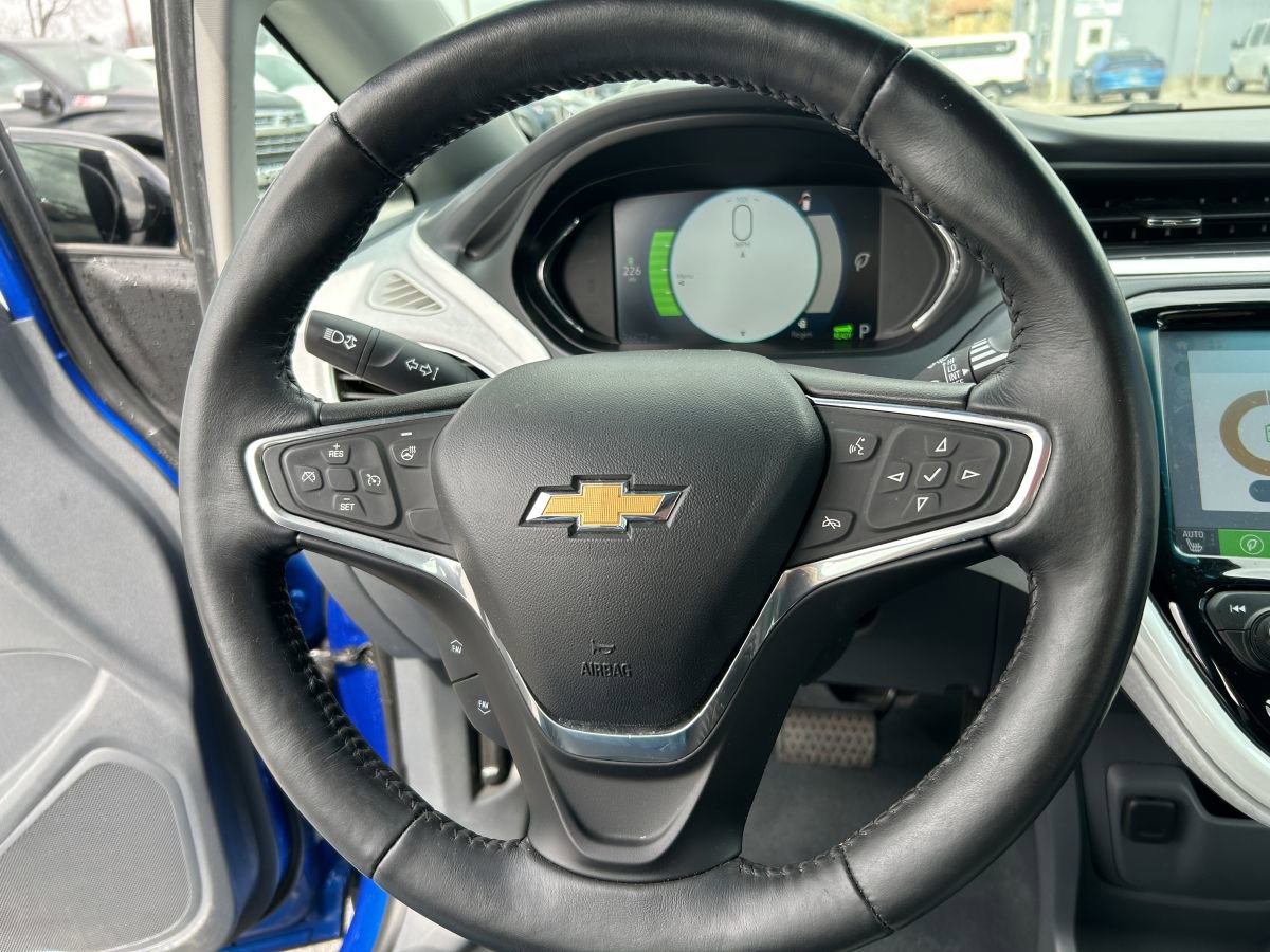 Used 2017 Chevrolet Bolt LT image 9