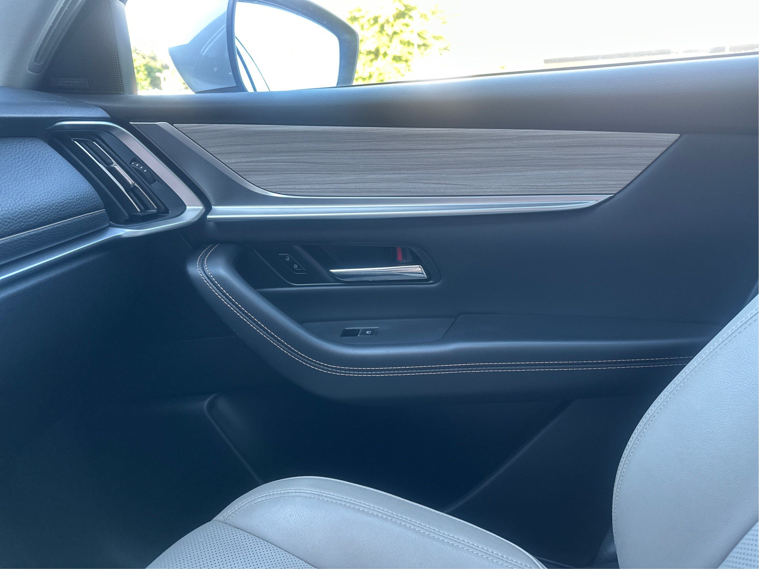 Certified 2024 MAZDA CX-90 Plug-In Hybrid w/ Premium Pkg AWD/4WD image 22