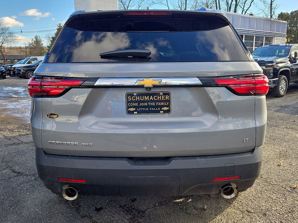 Used 2023 Chevrolet Traverse LT image 6