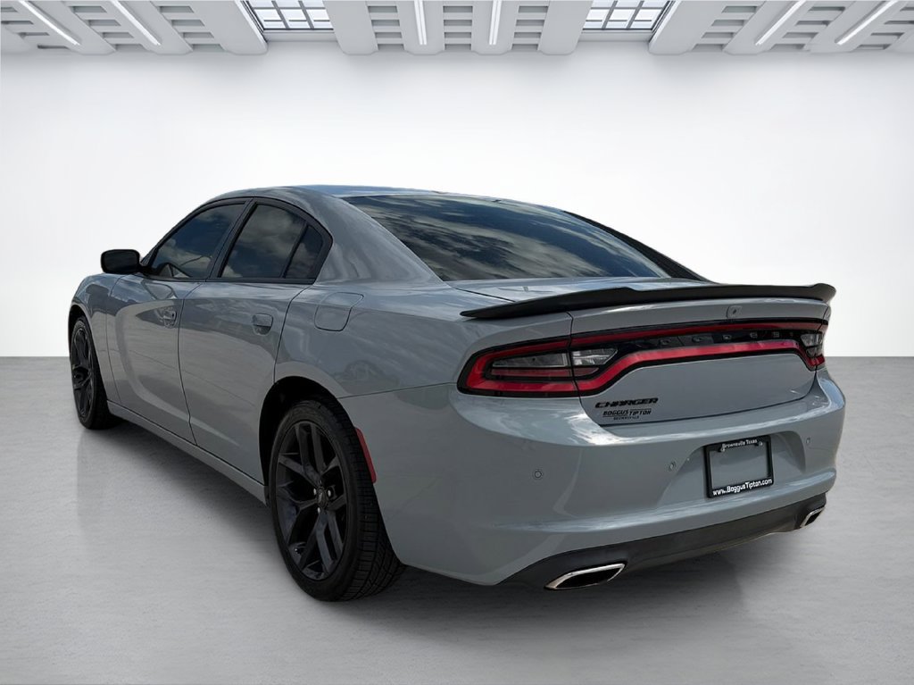 Used 2021 Dodge Charger SXT w/ Blacktop Package RWD image 5