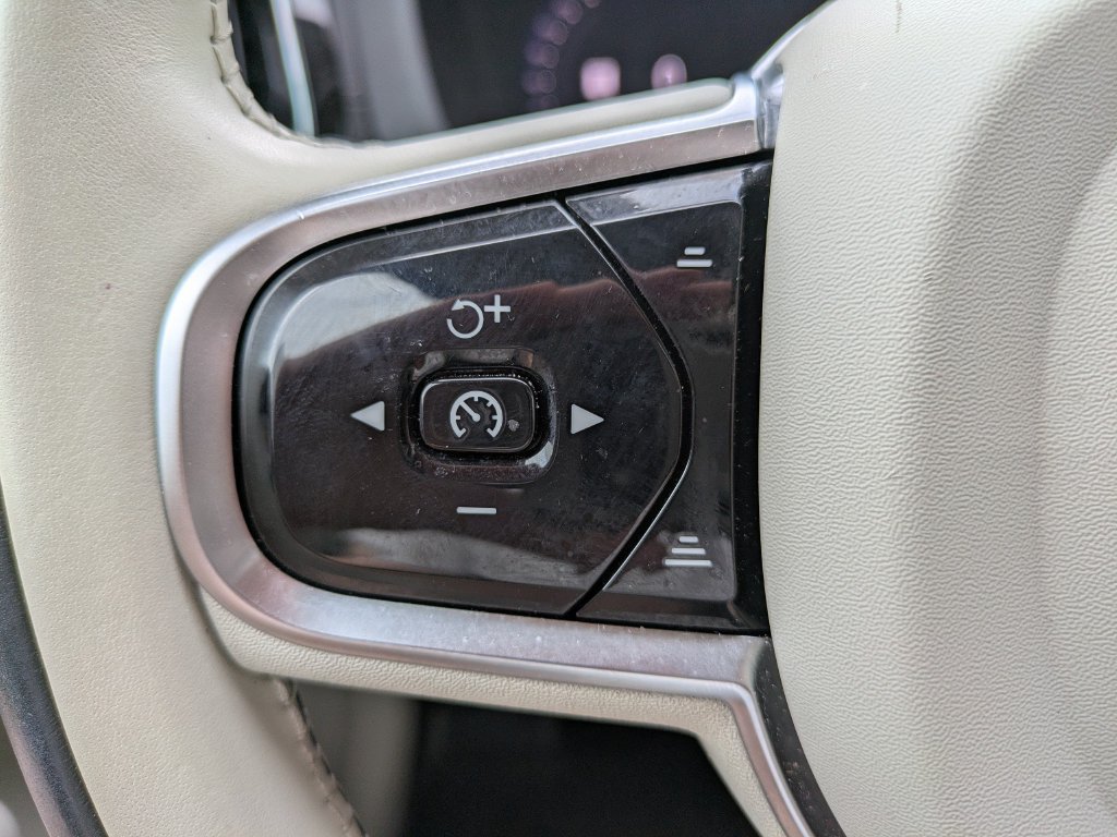 Certified 2023 Volvo XC60 B6 Ultimate w/ Protection Package Premier AWD/4WD image 26