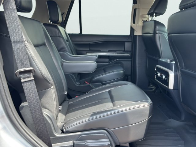 Used 2024 Ford Expedition XLT AWD/4WD image 13