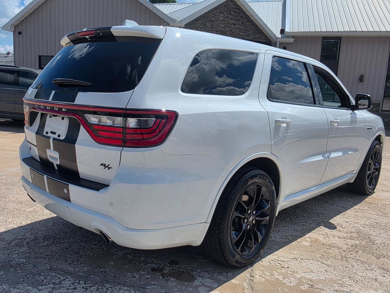 Used 2020 Dodge Durango R/T w/ Blacktop Package AWD/4WD image 24