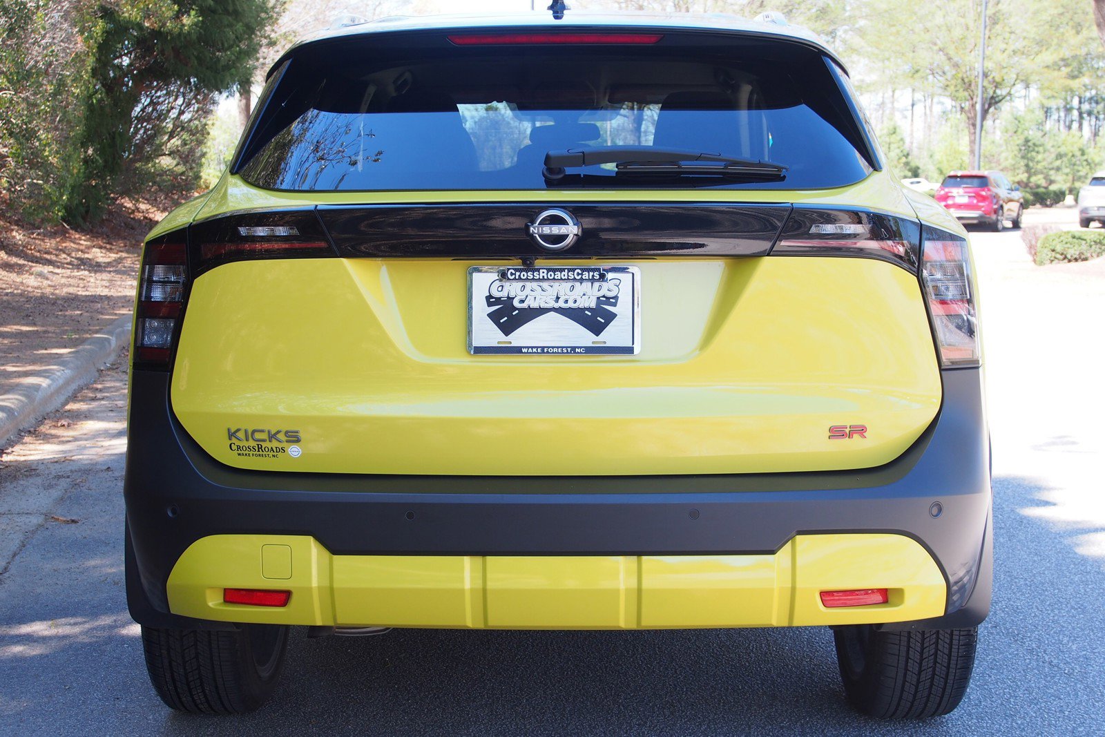 Used 2025 Nissan Kicks SR image 6