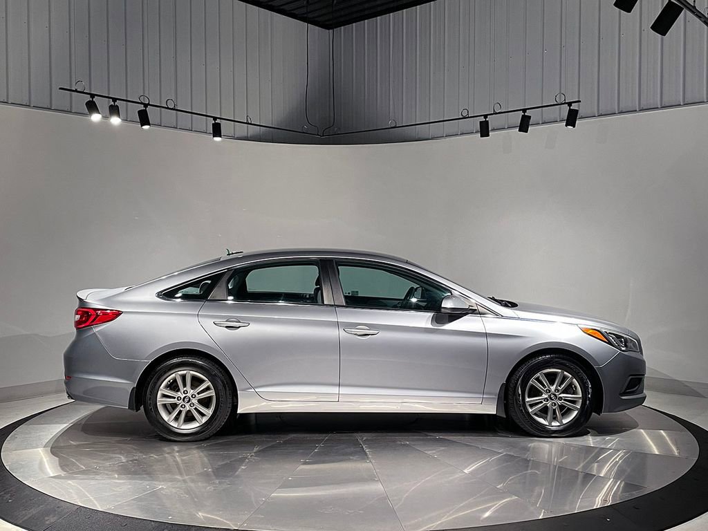 Used 2017 Hyundai Sonata SE image 10