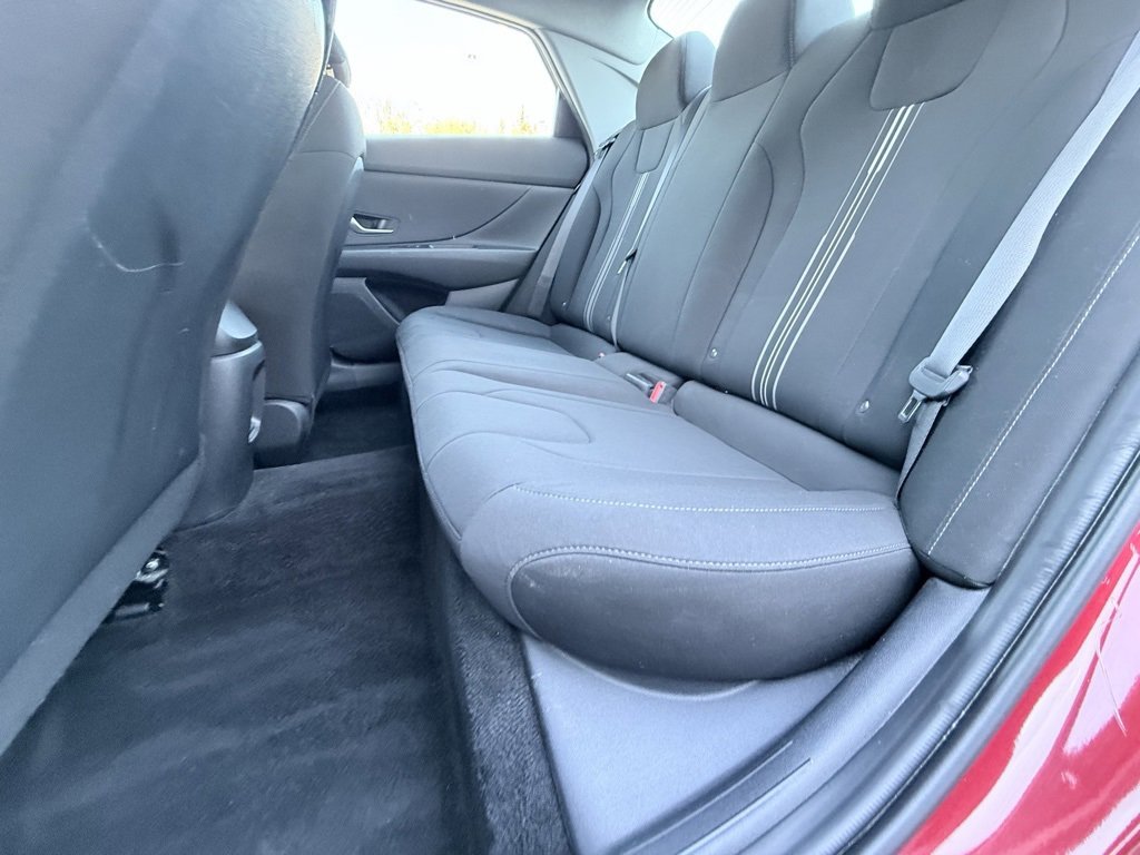 Used 2024 Hyundai Elantra SEL image 30