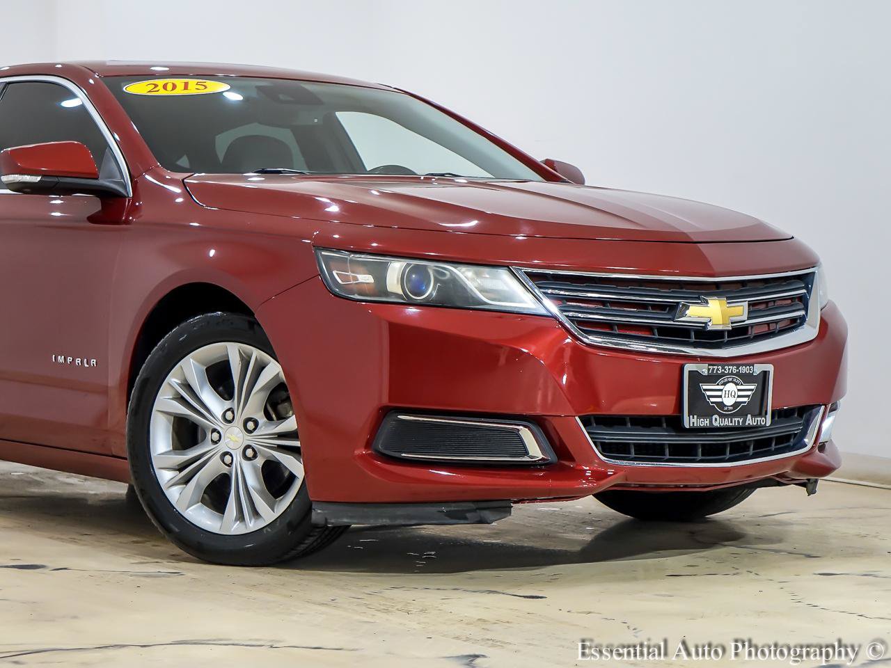 Used 2015 Chevrolet Impala LT w/ Convenience Package FWD image 2