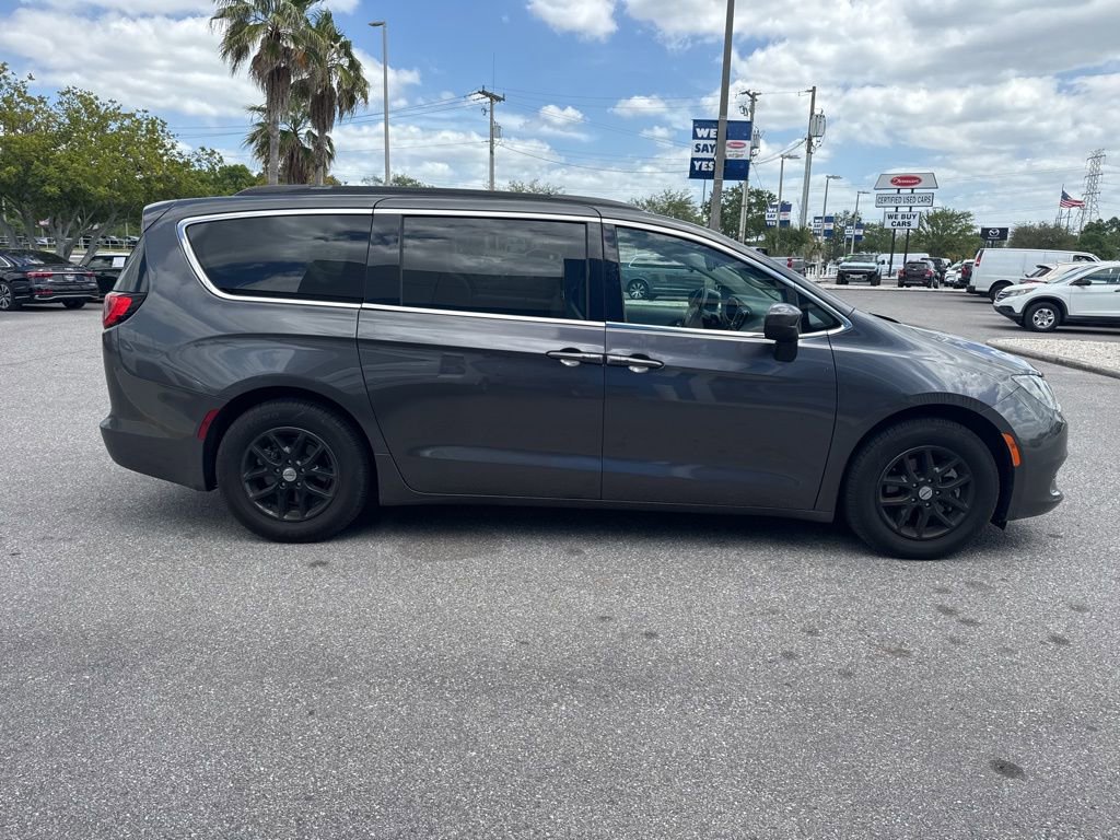 Used 2021 Chrysler Voyager Lxi FWD image 7