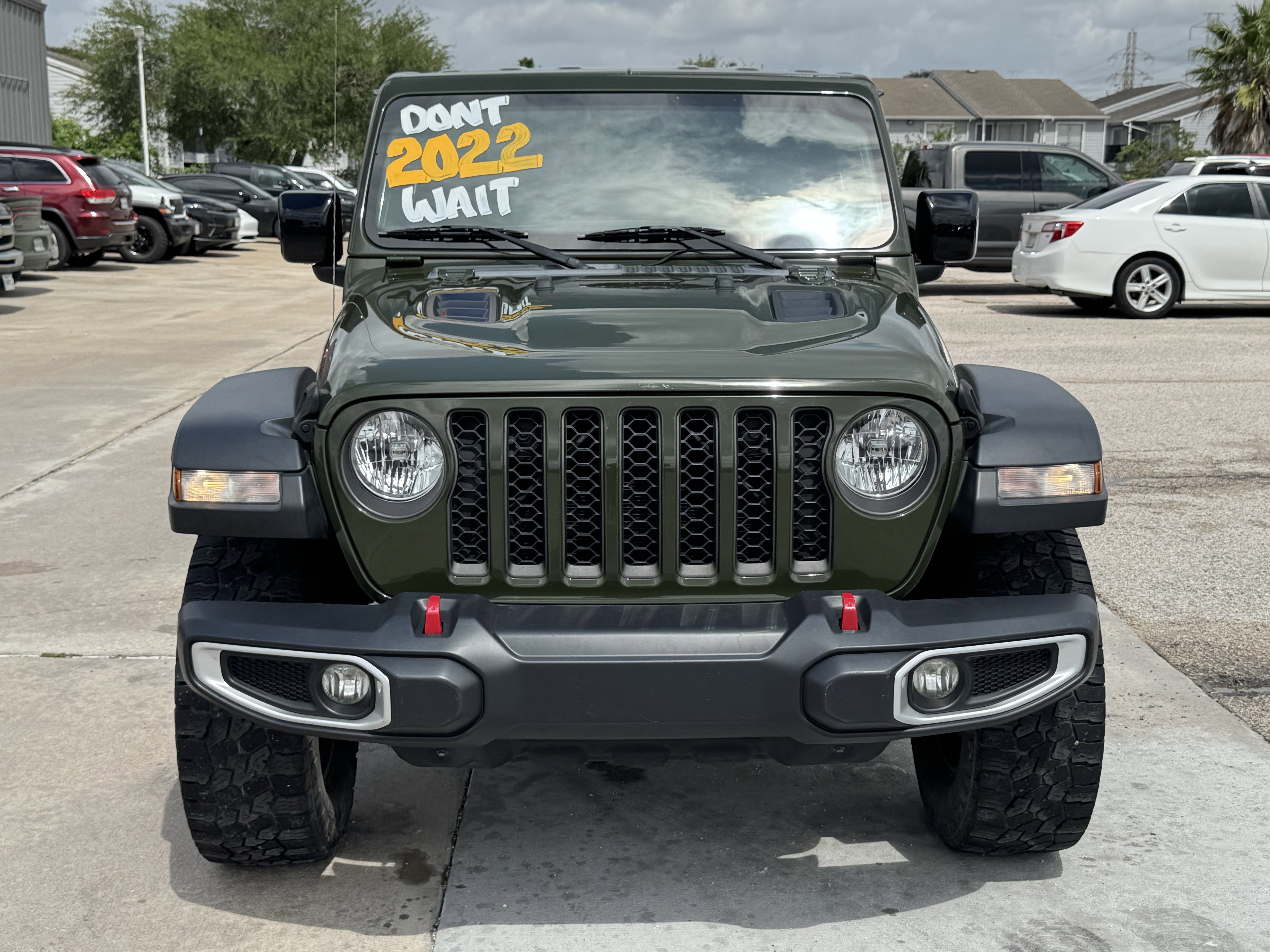 Used 2022 Jeep Gladiator Rubicon AWD/4WD image 3