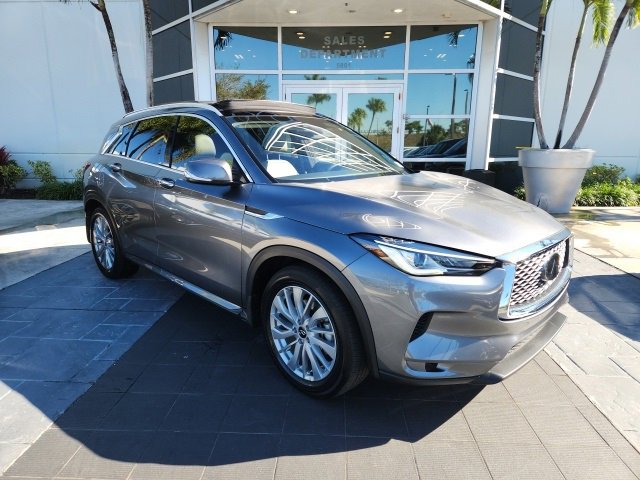 Used 2025 INFINITI QX50 Luxe image 2