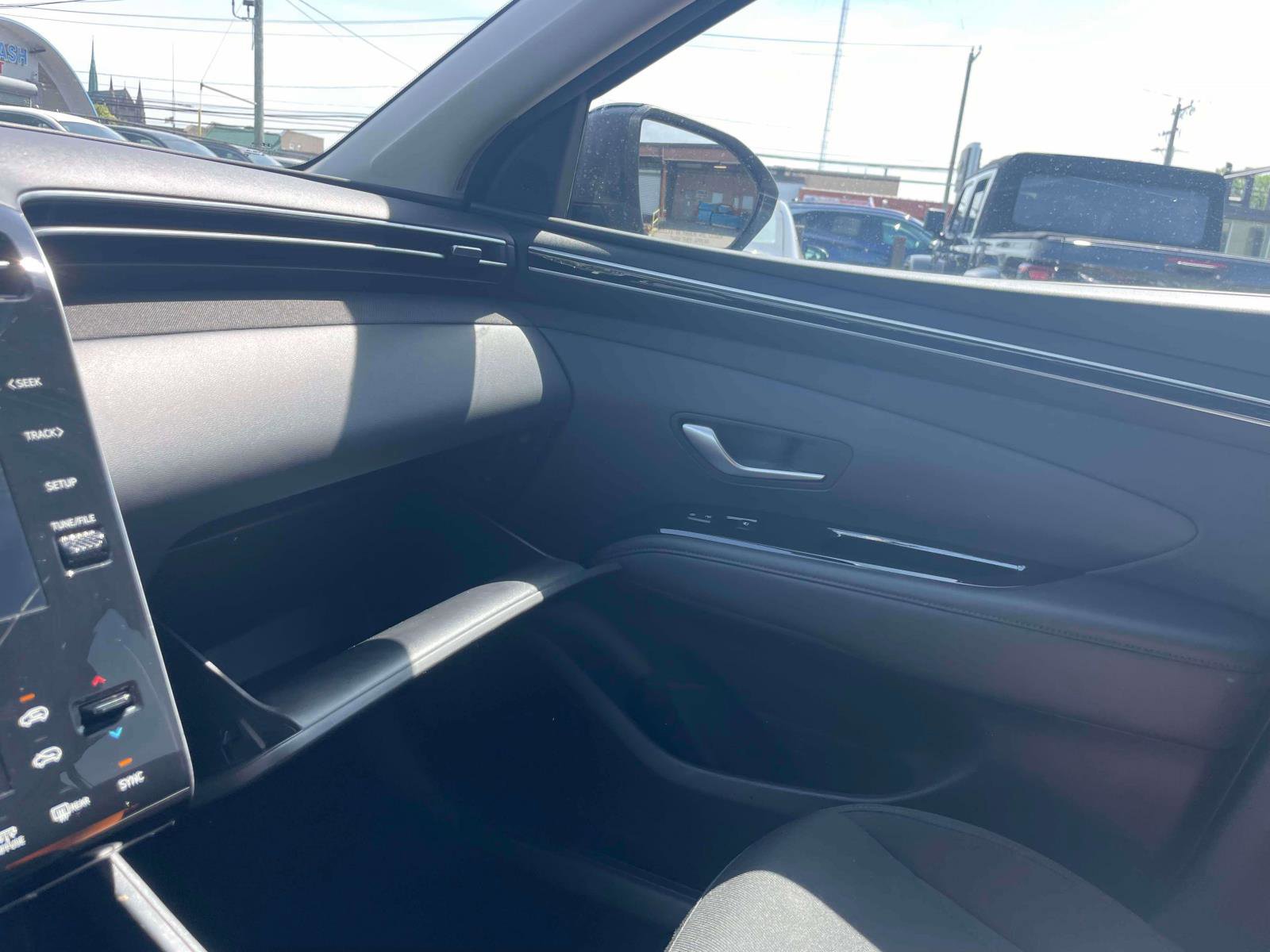 Used 2022 Hyundai Tucson SEL AWD/4WD image 32
