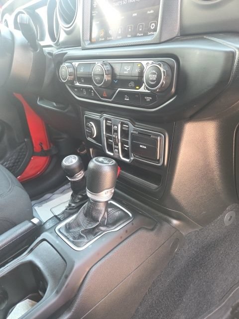 Used 2021 Jeep Wrangler Unlimited Sport AWD/4WD image 45