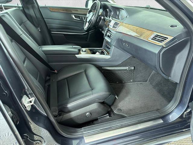 Used 2014 Mercedes-Benz E 350 4MATIC Sedan image 15