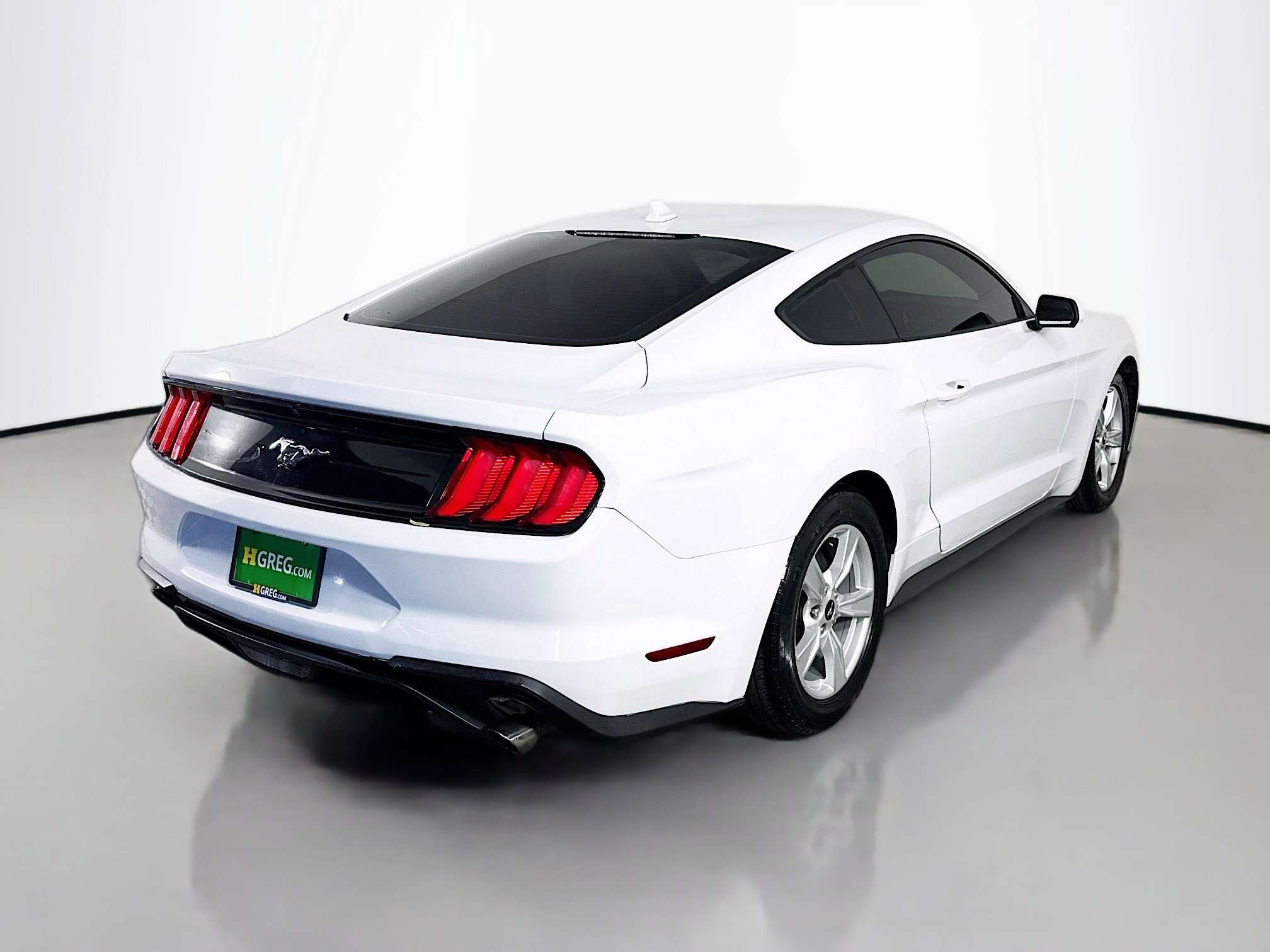 Used 2021 Ford Mustang EcoBoost image 10