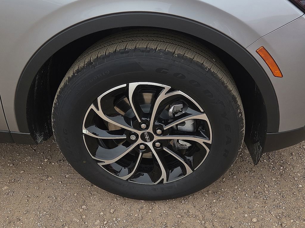 New 2026 Lincoln Nautilus Premier AWD/4WD image 7