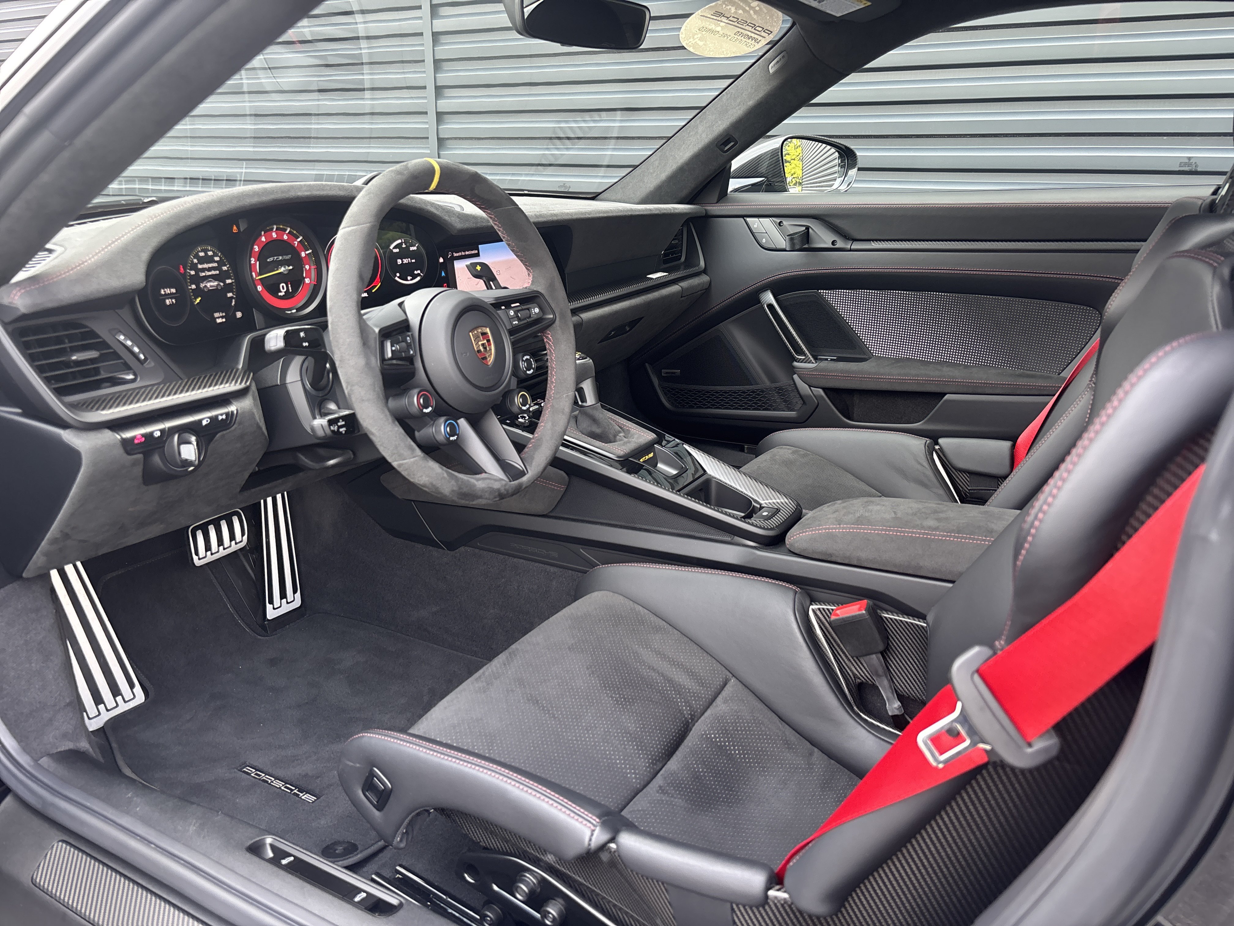 Certified 2025 Porsche 911 GT3 RS RWD image 10