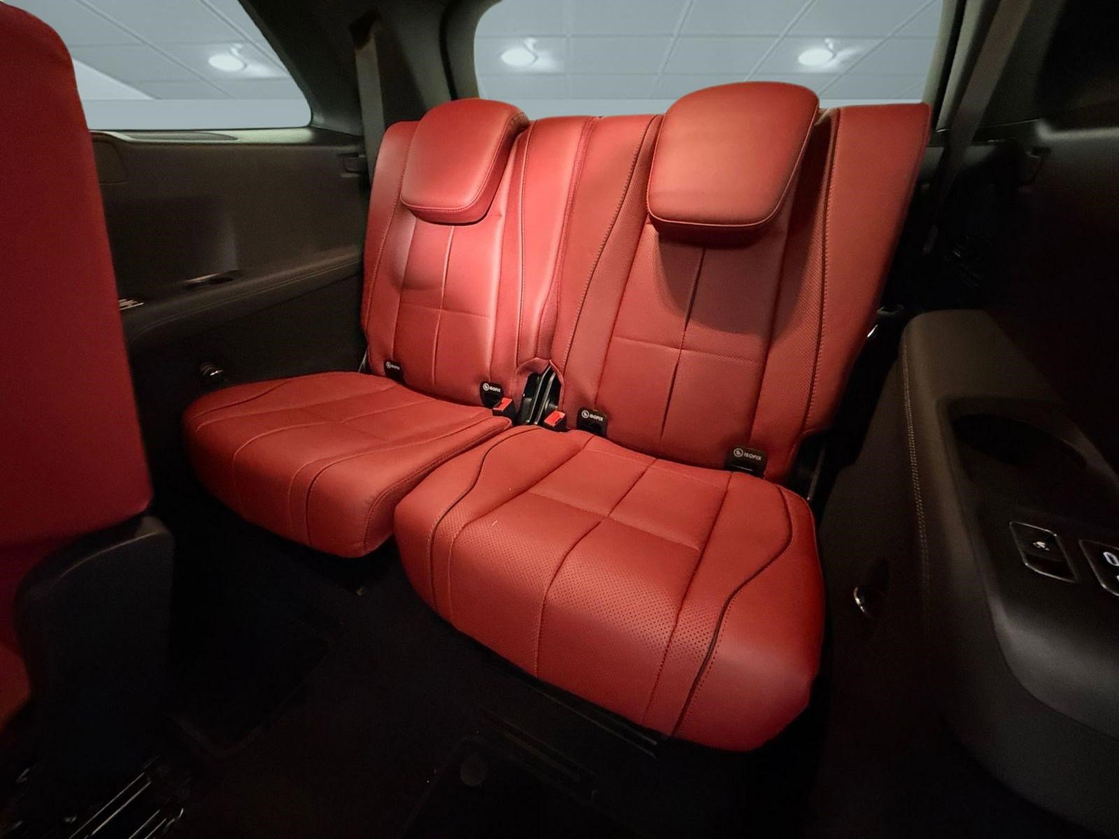 Used 2025 Mercedes-Benz GLS 580 4MATIC image 24
