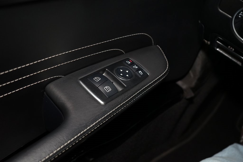 Used 2011 Mercedes-Benz SLS AMG Coupe image 24